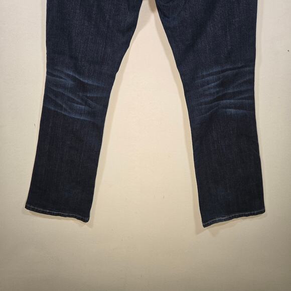 Miss Me Boot Cut Cross Embellished Women's Jeans. Size 32 - Picture 10 of 16